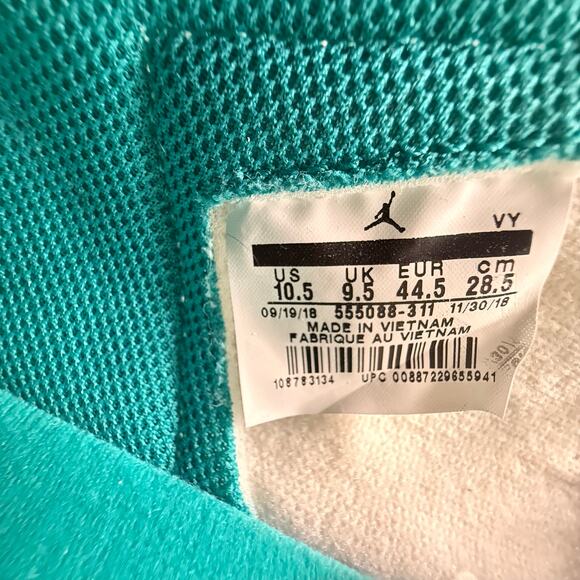 Nike Air Jordan 1 Retro High OG Turbo Green Sneakers Men\'s Size 10.5 555088-311 main image 8